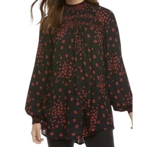 Free People Black/Orange-Red "Flowers in Her hair" Smocked Neck Tunic Blouse